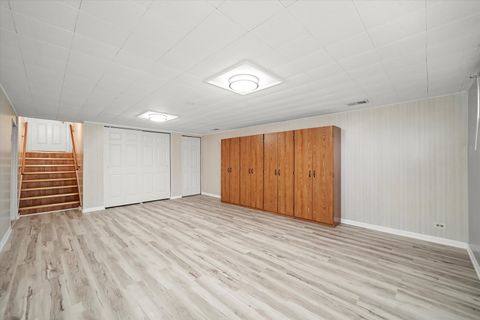 Tiny photo for 7713 Arcadia Street, Morton Grove, IL 60053 (MLS # 12493853)