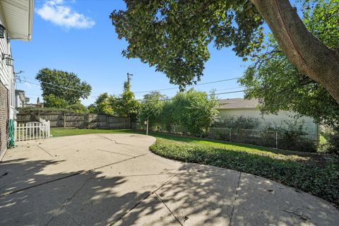 Tiny photo for 7713 Arcadia Street, Morton Grove, IL 60053 (MLS # 12493853)