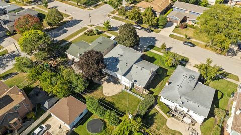 Tiny photo for 7713 Arcadia Street, Morton Grove, IL 60053 (MLS # 12493853)