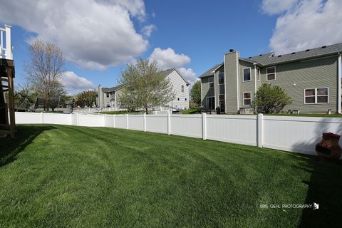 Tiny photo for 862 Heartland Park Lane, Antioch, IL 60002 (MLS # 12636070)