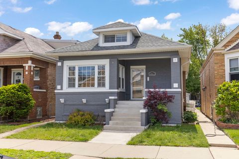 5941 W Warwick Avenue Chicago IL 60634