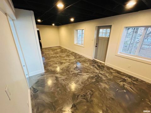 Tiny photo for 2401 PROSPECT Avenue, Clinton, IA 52732 (MLS # QC4269514)