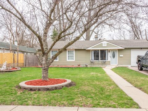 711 E Grand Lake Boulevard West Chicago IL 60185
