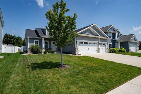 Tiny photo for 16 Stonehouse Court, Bloomington, IL 61705 (MLS # 12713584)