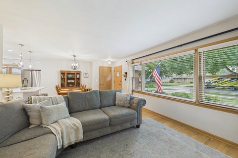 Tiny photo for 203 S Edward Street, Mount Prospect, IL 60056 (MLS # 12705386)