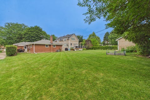 Tiny photo for 203 S Edward Street, Mount Prospect, IL 60056 (MLS # 12705386)