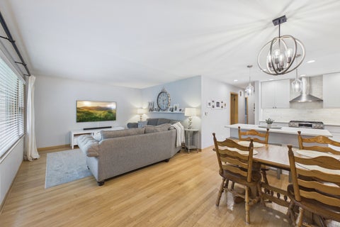 Tiny photo for 203 S Edward Street, Mount Prospect, IL 60056 (MLS # 12705386)