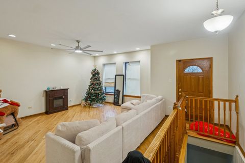 Tiny photo for 5014 S Prairie Avenue #1, Chicago, IL 60615 (MLS # 12540481)