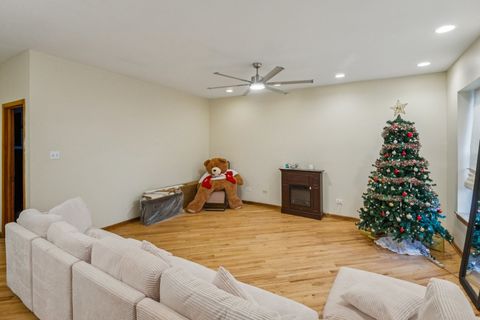 Tiny photo for 5014 S Prairie Avenue #1, Chicago, IL 60615 (MLS # 12540481)