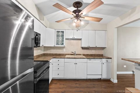 Tiny photo for 7526 S Cork Avenue #7526, Justice, IL 60458 (MLS # 12416737)