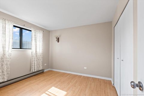 Tiny photo for 7526 S Cork Avenue #7526, Justice, IL 60458 (MLS # 12416737)