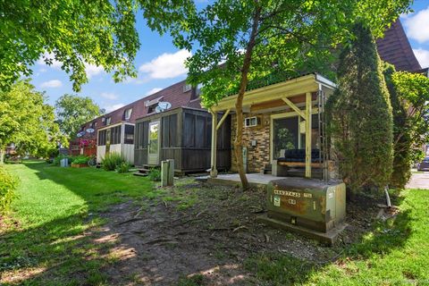 Tiny photo for 7526 S Cork Avenue #7526, Justice, IL 60458 (MLS # 12416737)