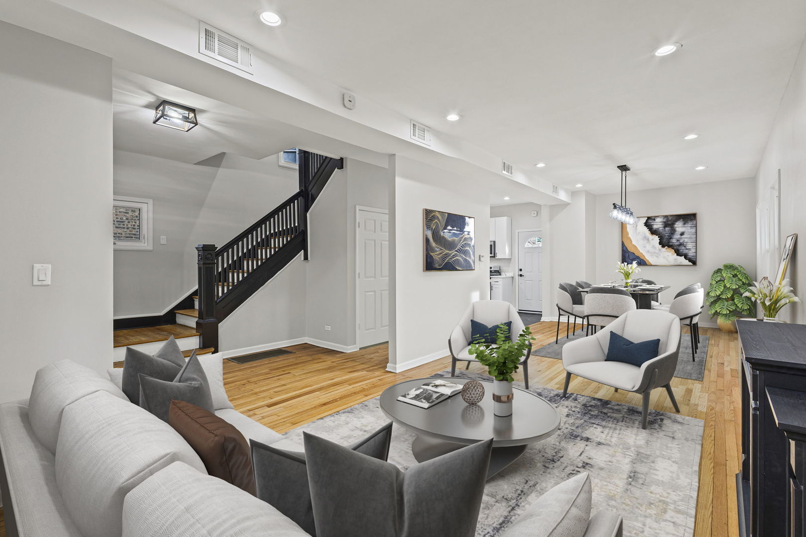 7809 S Peoria Street