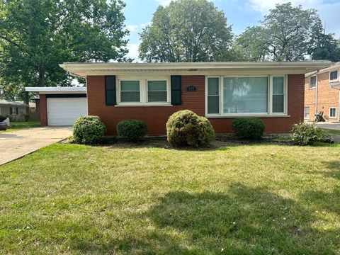 Photo of 529 E 166th Place, South Holland, IL 60473 (MLS # 12552811)