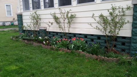 Tiny photo for 813 W Jefferson Street, Bloomington, IL 61701 (MLS # 12555159)