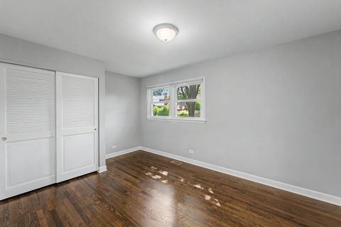 Tiny photo for 1704 S Highland Avenue, Arlington Heights, IL 60005 (MLS # 12689341)