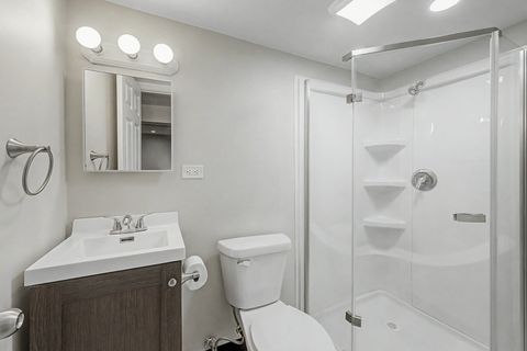 Tiny photo for 1704 S Highland Avenue, Arlington Heights, IL 60005 (MLS # 12689341)