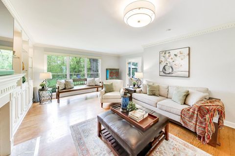 Tiny photo for 2156 Glendale Avenue, Northbrook, IL 60062 (MLS # 12637037)