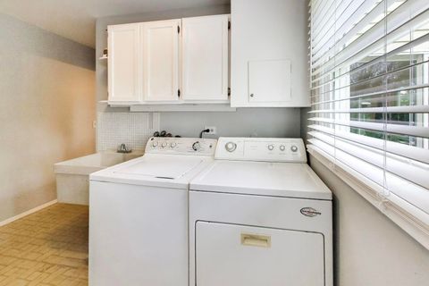 Tiny photo for 2156 Glendale Avenue, Northbrook, IL 60062 (MLS # 12637037)