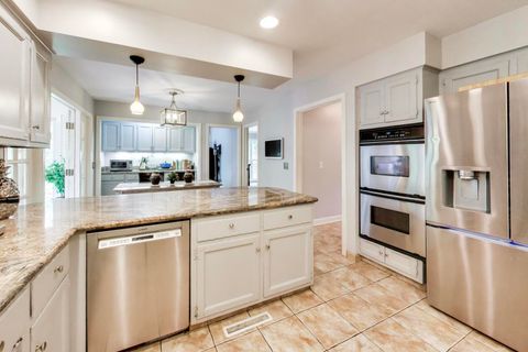 Tiny photo for 2156 Glendale Avenue, Northbrook, IL 60062 (MLS # 12637037)