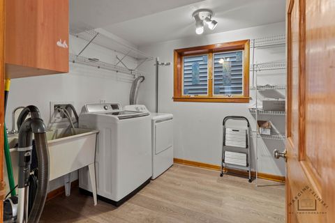 Tiny photo for 6856 W Montrose Avenue, Harwood Heights, IL 60706 (MLS # 12466782)