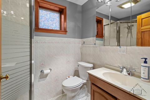 Tiny photo for 6856 W Montrose Avenue, Harwood Heights, IL 60706 (MLS # 12466782)