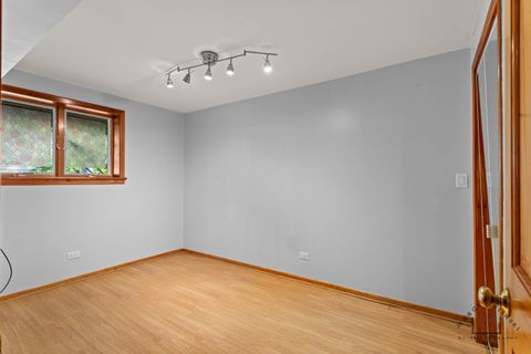 Tiny photo for 6856 W Montrose Avenue, Harwood Heights, IL 60706 (MLS # 12466782)