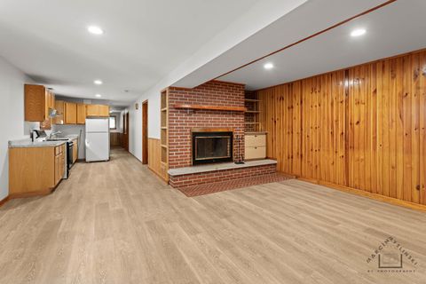 Tiny photo for 6856 W Montrose Avenue, Harwood Heights, IL 60706 (MLS # 12466782)