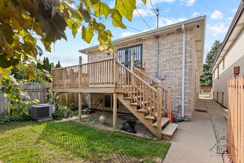 Tiny photo for 6856 W Montrose Avenue, Harwood Heights, IL 60706 (MLS # 12466782)