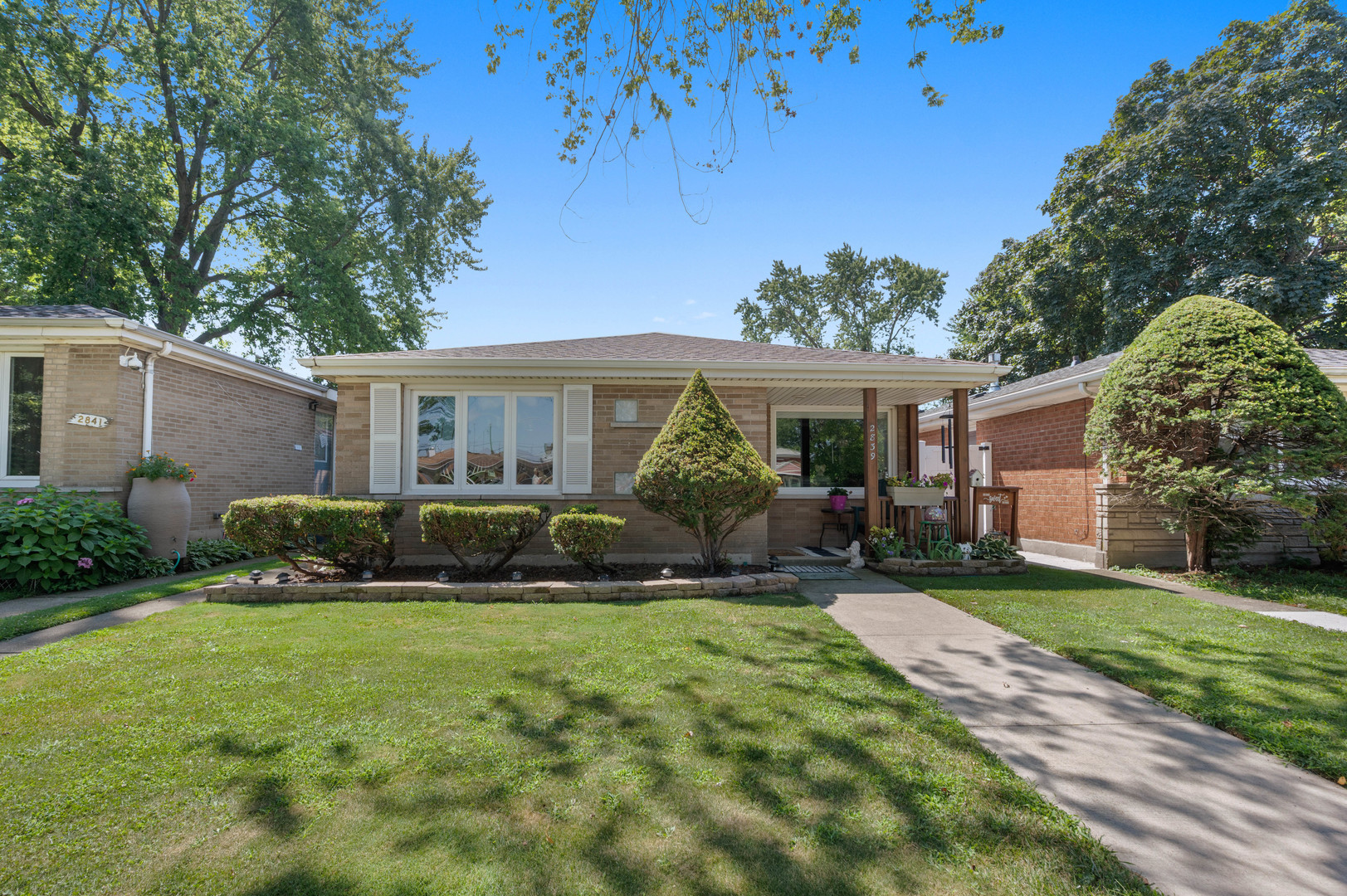 2839 E 130th Street