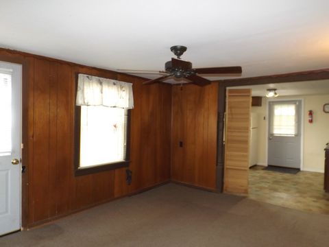 Tiny photo for 1413 Avenue A Ave, Rock Falls, IL 61071 (MLS # 12610266)