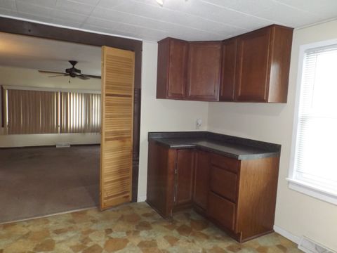 Tiny photo for 1413 Avenue A Ave, Rock Falls, IL 61071 (MLS # 12610266)