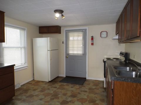 Tiny photo for 1413 Avenue A Ave, Rock Falls, IL 61071 (MLS # 12610266)