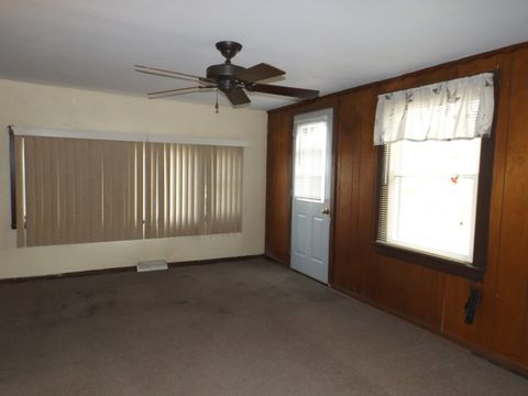 Tiny photo for 1413 Avenue A Ave, Rock Falls, IL 61071 (MLS # 12610266)