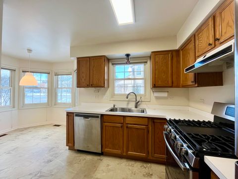 Tiny photo for 3127 N Daniels Court, Arlington Heights, IL 60004 (MLS # 12559731)