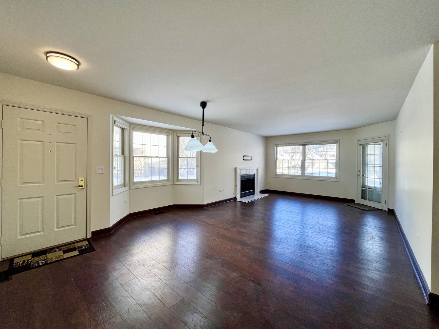 3127 N Daniels Court