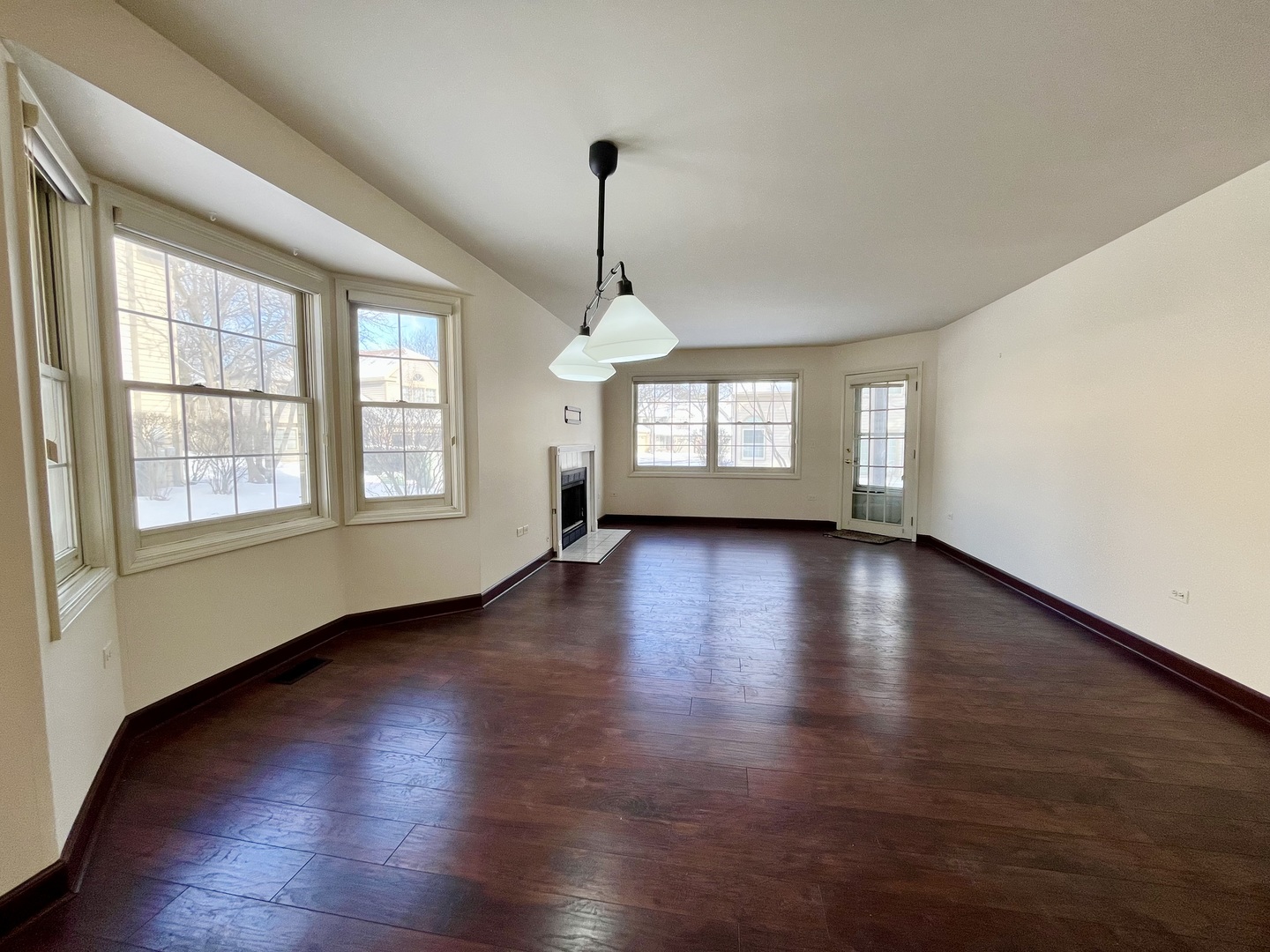 3127 N Daniels Court