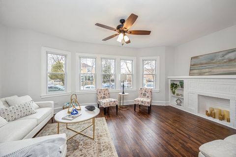 Tiny photo for 2820 N Sayre Avenue, Chicago, IL 60634 (MLS # 12572660)