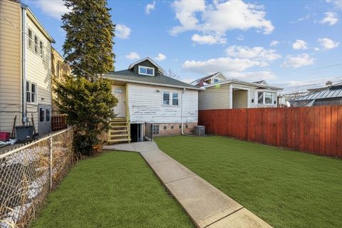 Tiny photo for 2820 N Sayre Avenue, Chicago, IL 60634 (MLS # 12572660)