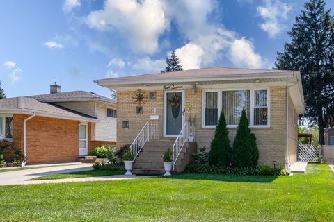 Photo of 816 Augusta Street, Maywood, IL 60153 (MLS # 12493171)