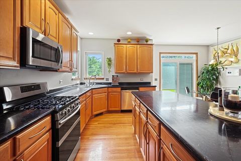 Tiny photo for 1839 Kings Gate Lane, Crystal Lake, IL 60014 (MLS # 12450735)