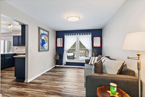 Tiny photo for 325 Stonegate Road, Algonquin, IL 60102 (MLS # 12586035)