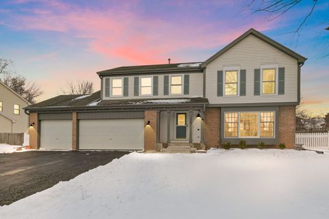 Photo of 325 Stonegate Road, Algonquin, IL 60102 (MLS # 12586035)