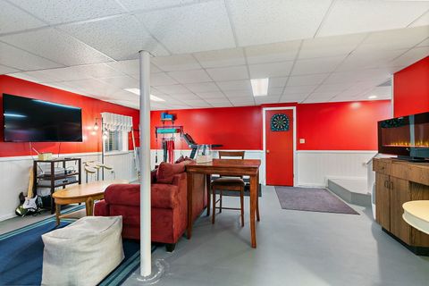 Tiny photo for 325 Stonegate Road, Algonquin, IL 60102 (MLS # 12586035)