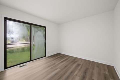 Tiny photo for 948 Longboat Lane, Schaumburg, IL 60194 (MLS # 12660107)