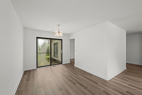 Tiny photo for 948 Longboat Lane, Schaumburg, IL 60194 (MLS # 12660107)