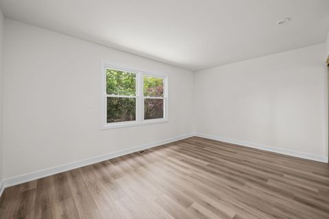 Tiny photo for 948 Longboat Lane, Schaumburg, IL 60194 (MLS # 12660107)