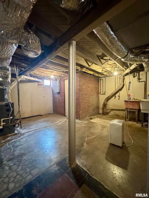 Tiny photo for 215 S JACKSON Street, Harrisburg, IL 62946 (MLS # EB458799)