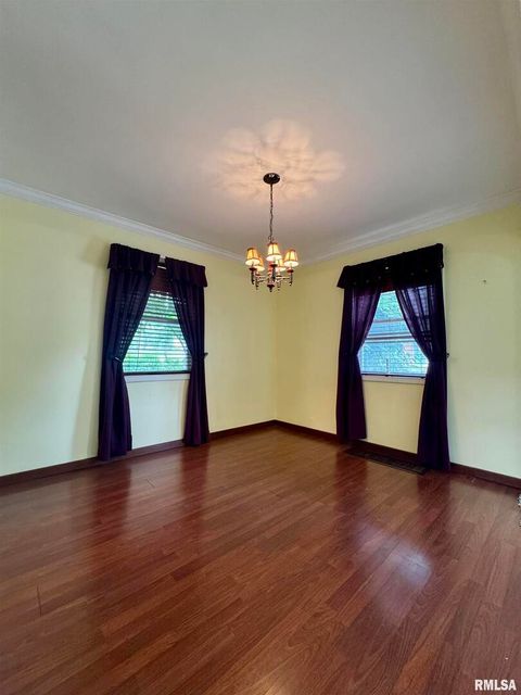 Tiny photo for 215 S JACKSON Street, Harrisburg, IL 62946 (MLS # EB458799)