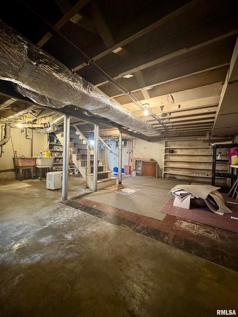 Tiny photo for 215 S JACKSON Street, Harrisburg, IL 62946 (MLS # EB458799)